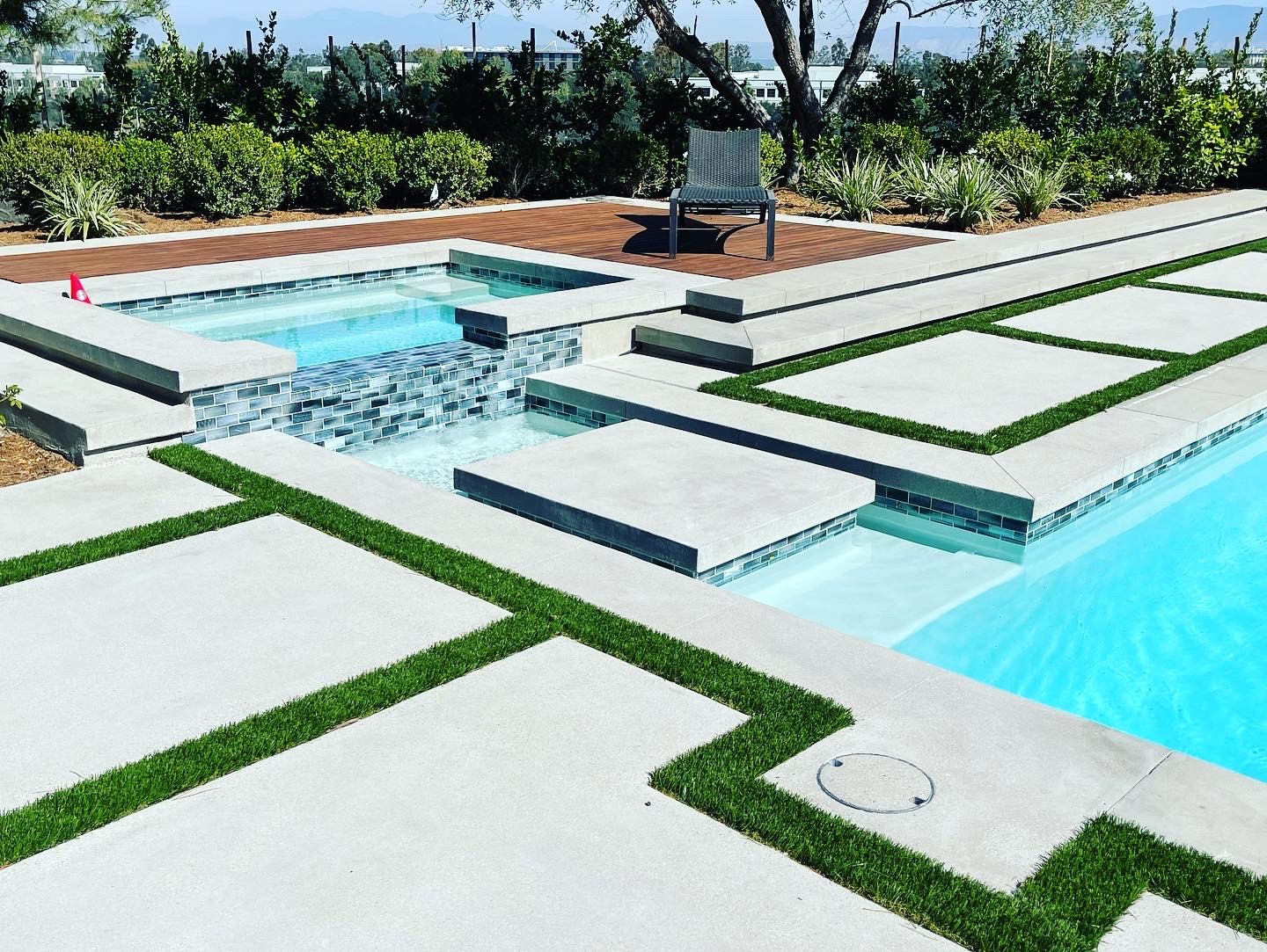 Compact Backyard Pool with Hardscape – Hermosa Beach